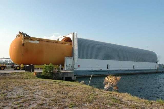 NASA image: KSC-06pd1022