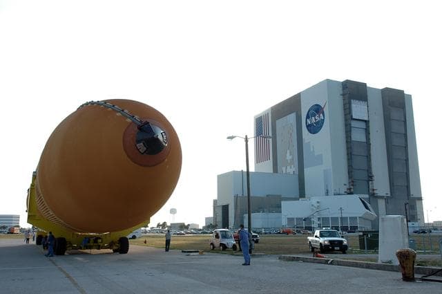 NASA image: KSC-06pd1023