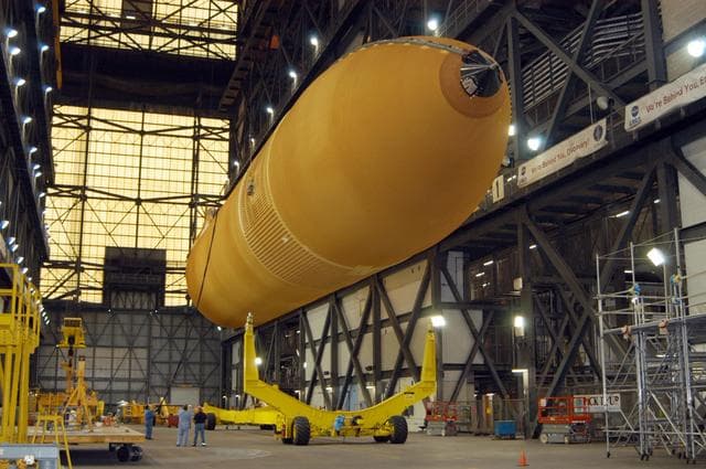 NASA image: KSC-06pd1029
