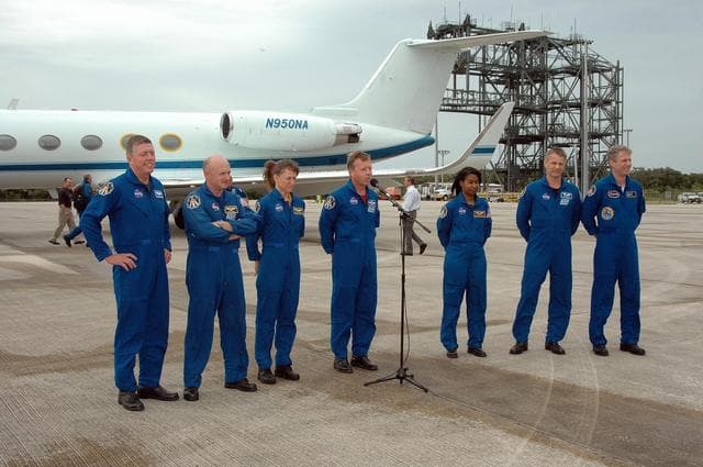 NASA image: KSC-06pd1040
