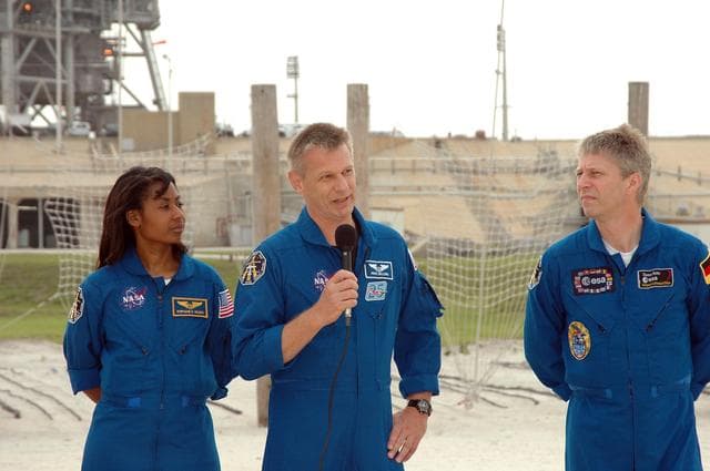 NASA image: KSC-06pd1051