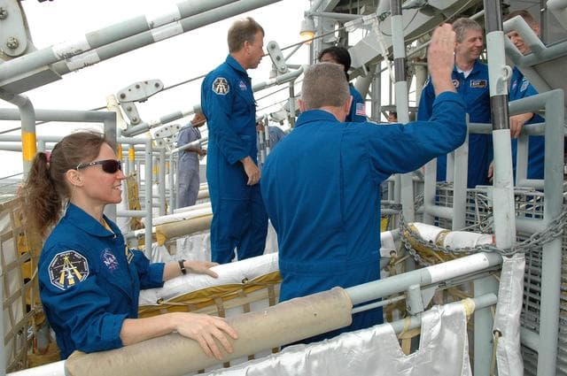 NASA image: KSC-06pd1062