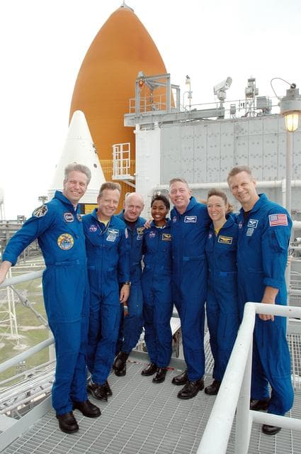 NASA image: KSC-06pd1064