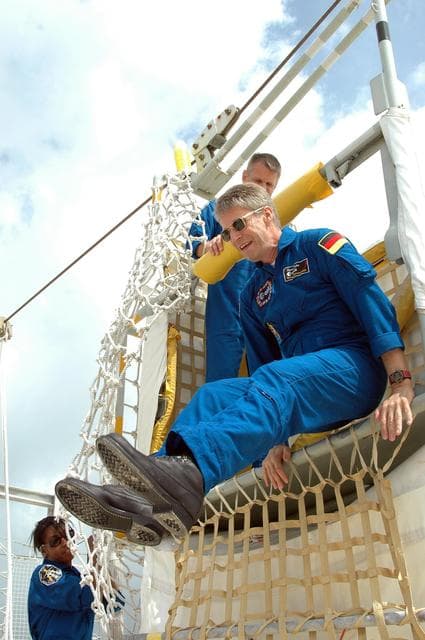 NASA image: KSC-06pd1068