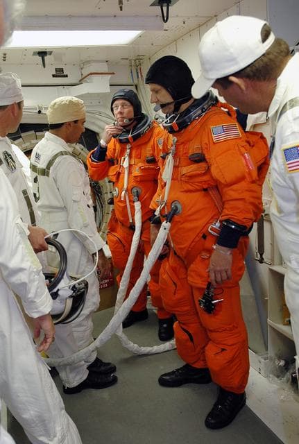 NASA image: KSC-06pd1090