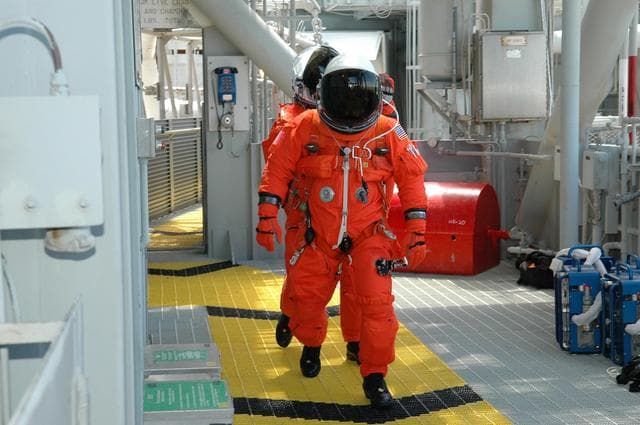 NASA image: KSC-06pd1096