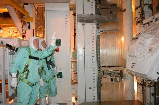 NASA image: KSC-06pd1117