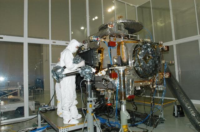 NASA image: KSC-06pd1144