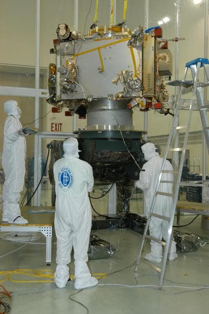 NASA image: KSC-06pd1148