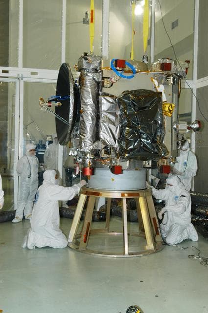 NASA image: KSC-06pd1153