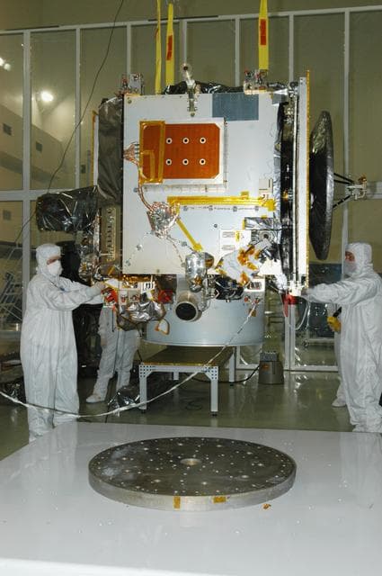NASA image: KSC-06pd1155