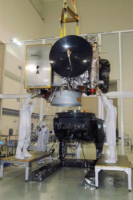 NASA image: KSC-06pd1156