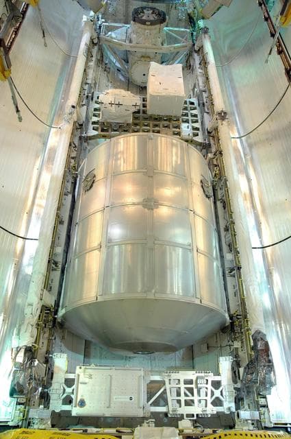 NASA image: KSC-06pd1164