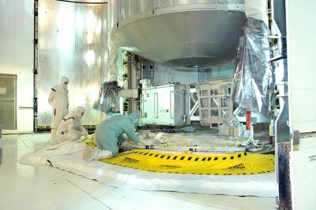 NASA image: KSC-06pd1167