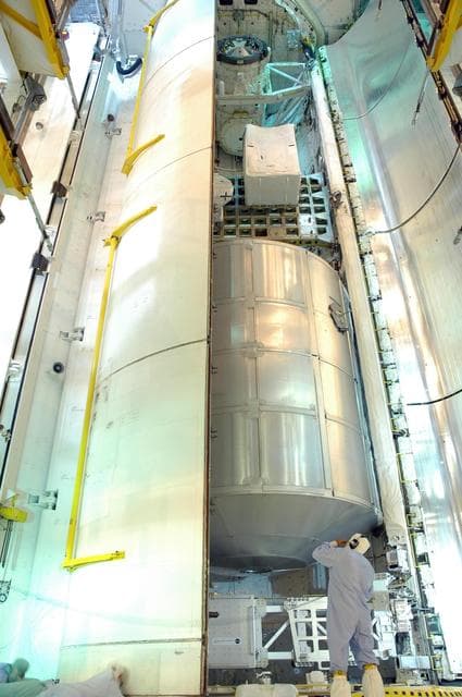 NASA image: KSC-06pd1168