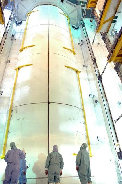 NASA image: KSC-06pd1171