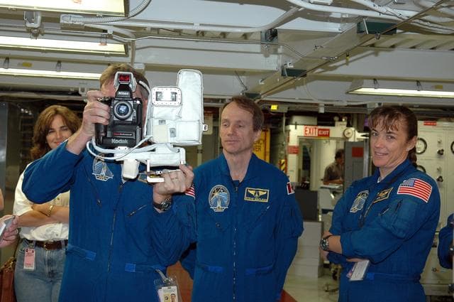 NASA image: KSC-06pd1197