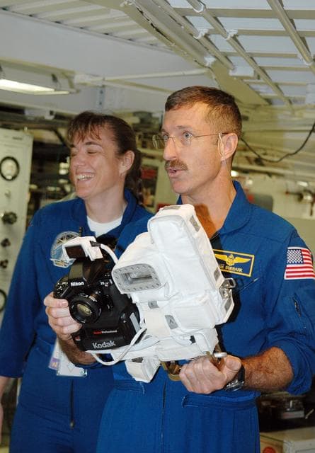 NASA image: KSC-06pd1199