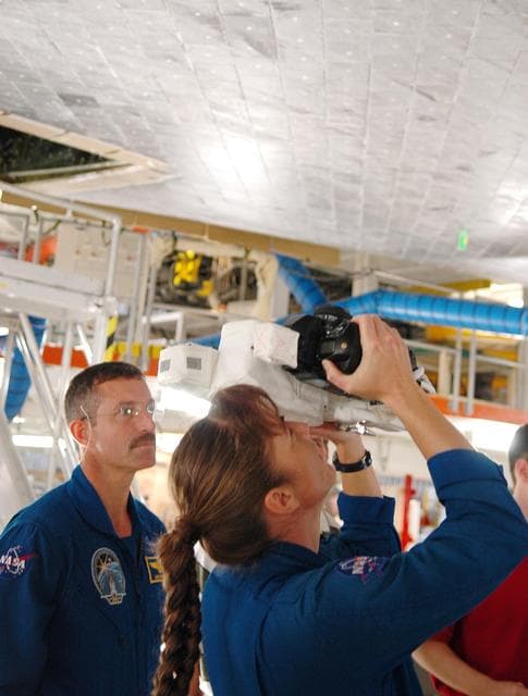 NASA image: KSC-06pd1200
