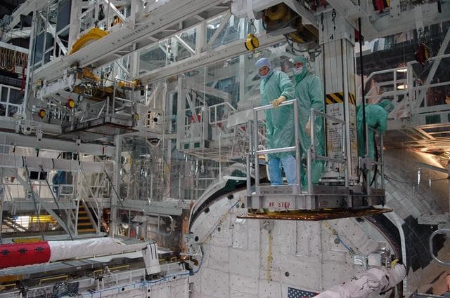 NASA image: KSC-06pd1205