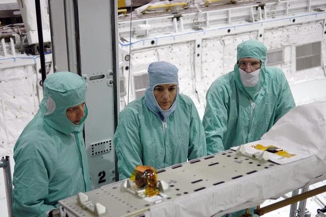 NASA image: KSC-06pd1211