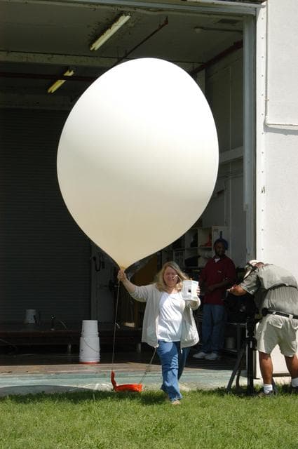 NASA image: KSC-06pd1281