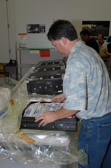 NASA image: KSC-06pd1292