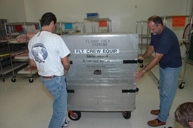 NASA image: KSC-06pd1297