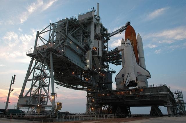 NASA image: KSC-06pd1304