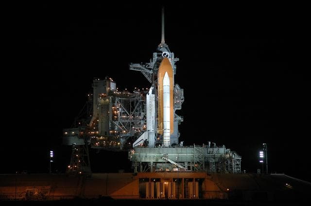 NASA image: KSC-06pd1312