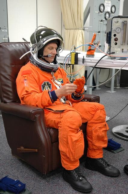 NASA image: KSC-06pd1321