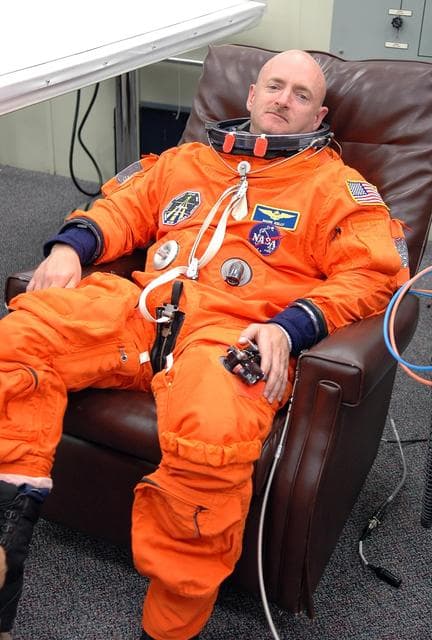 NASA image: KSC-06pd1324