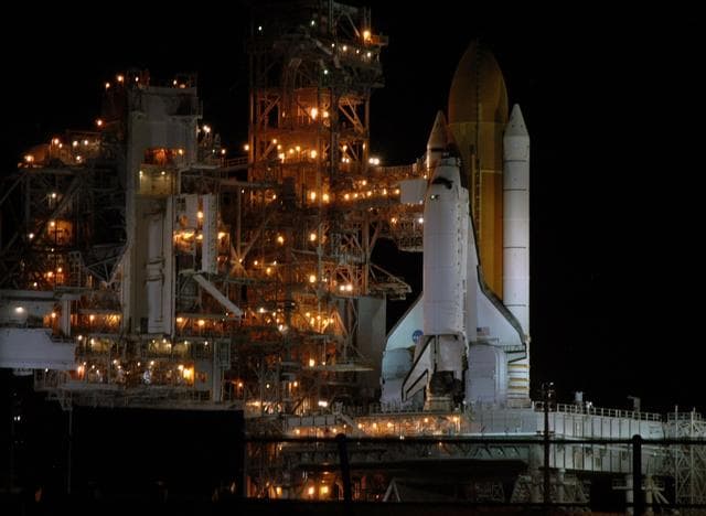NASA image: KSC-06pd1356