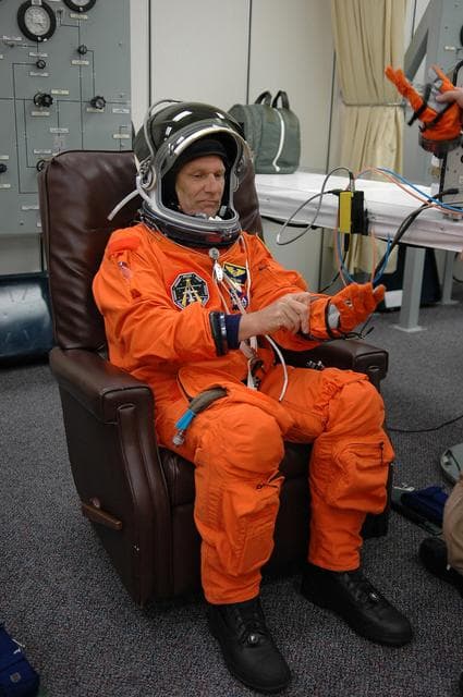 NASA image: KSC-06pd1392A