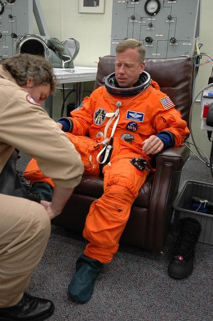 NASA image: KSC-06pd1397A