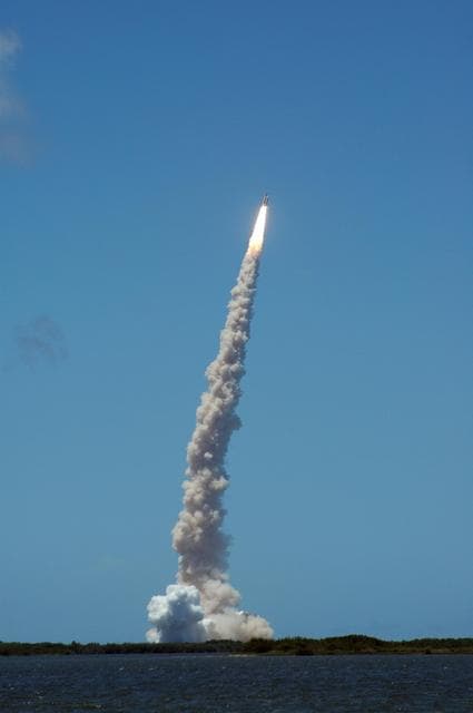NASA image: KSC-06pd1434