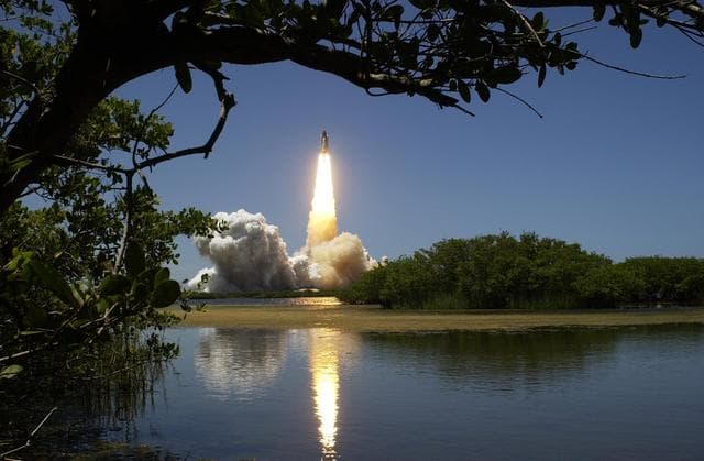 NASA image: KSC-06pd1441