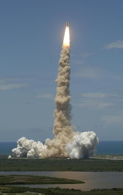 NASA image: KSC-06pd1442