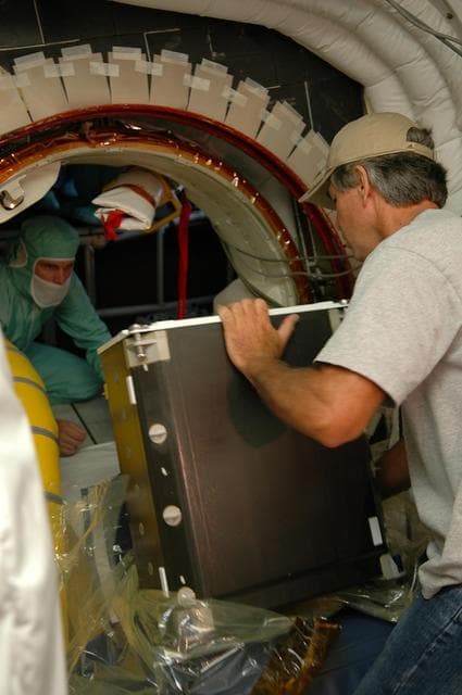 NASA image: KSC-06pd1455