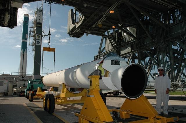 NASA image: KSC-06pd1481