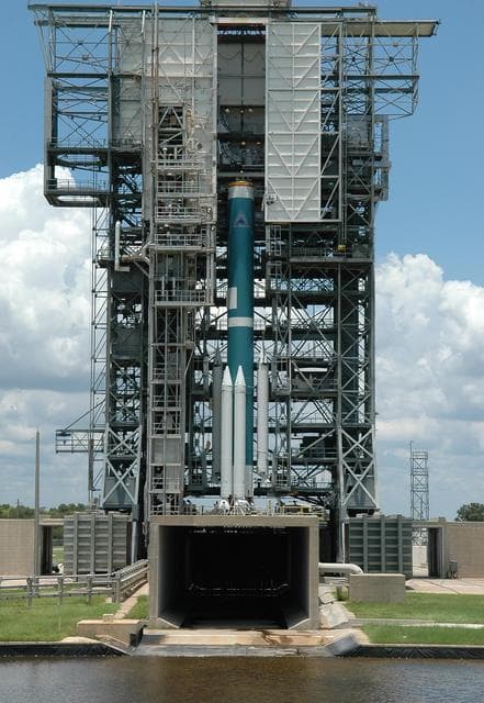 NASA image: KSC-06pd1488