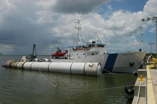 NASA image: KSC-06pd1503