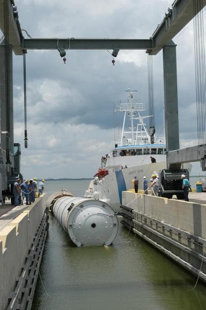 NASA image: KSC-06pd1505