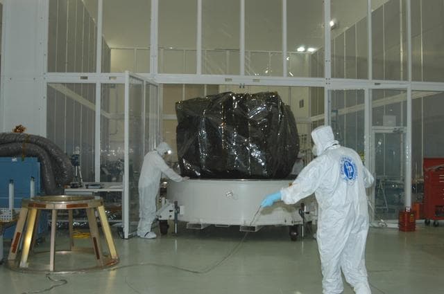 NASA image: KSC-06pd1526