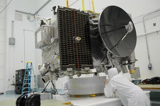 NASA image: KSC-06pd1537