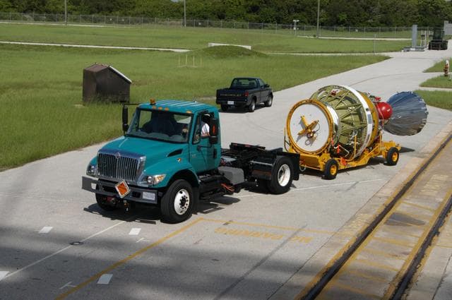 NASA image: KSC-06pd1545