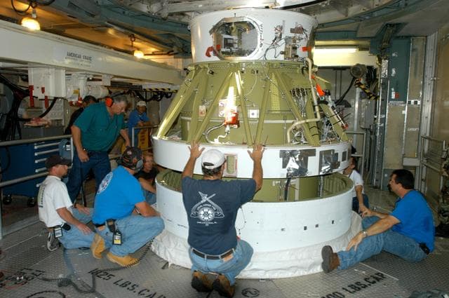 NASA image: KSC-06pd1554