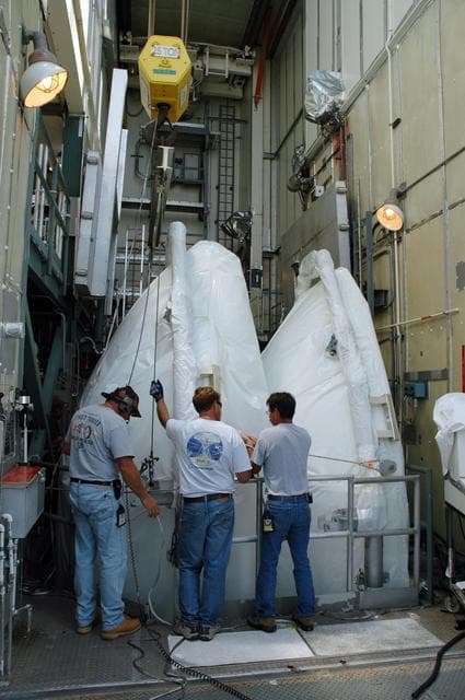 NASA image: KSC-06pd1562