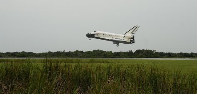 NASA image: KSC-06pd1565