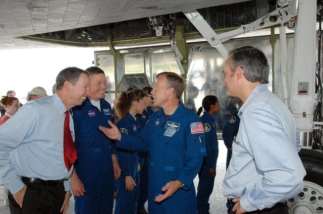 NASA image: KSC-06pd1577